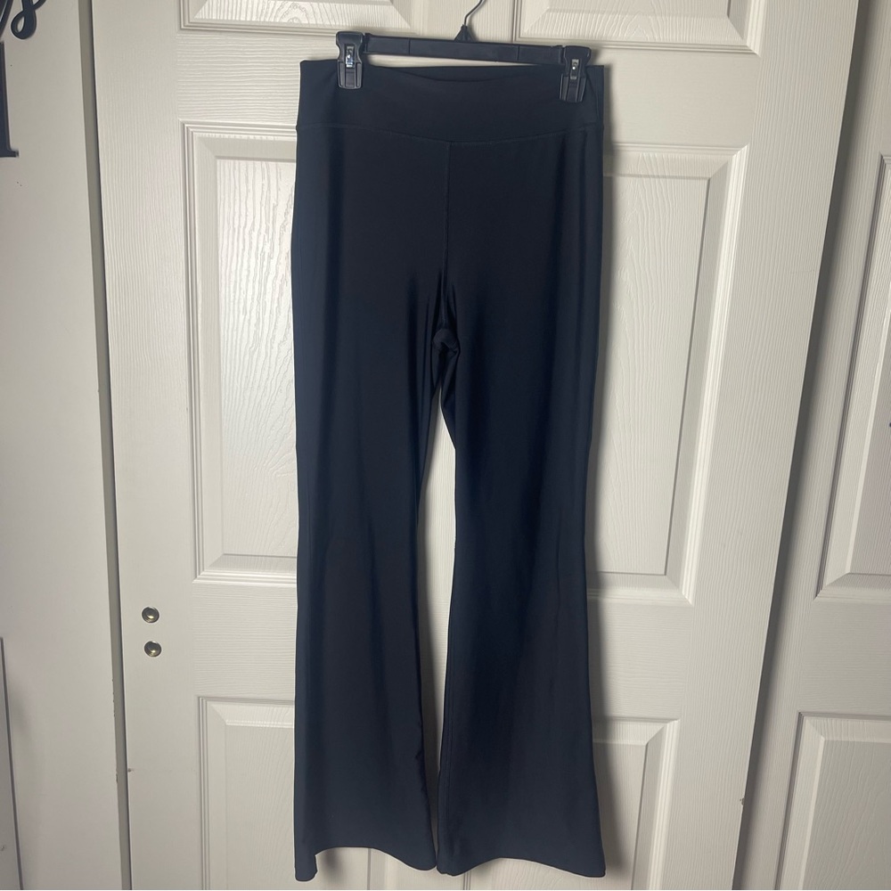 Old Navy Active Black Flare Leggings